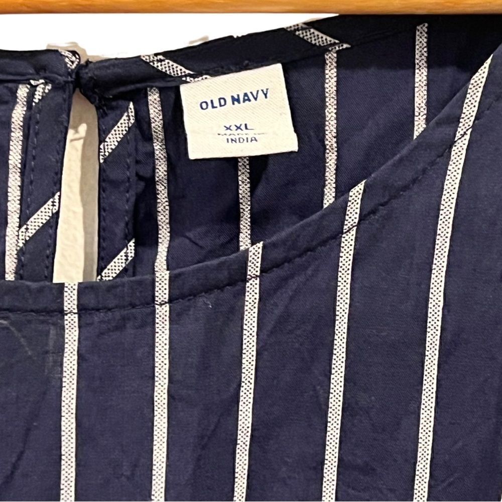 Okd Navy Vertical Stripe navy white Viscose sleeveless top Size 2x - Picture 5 of 6